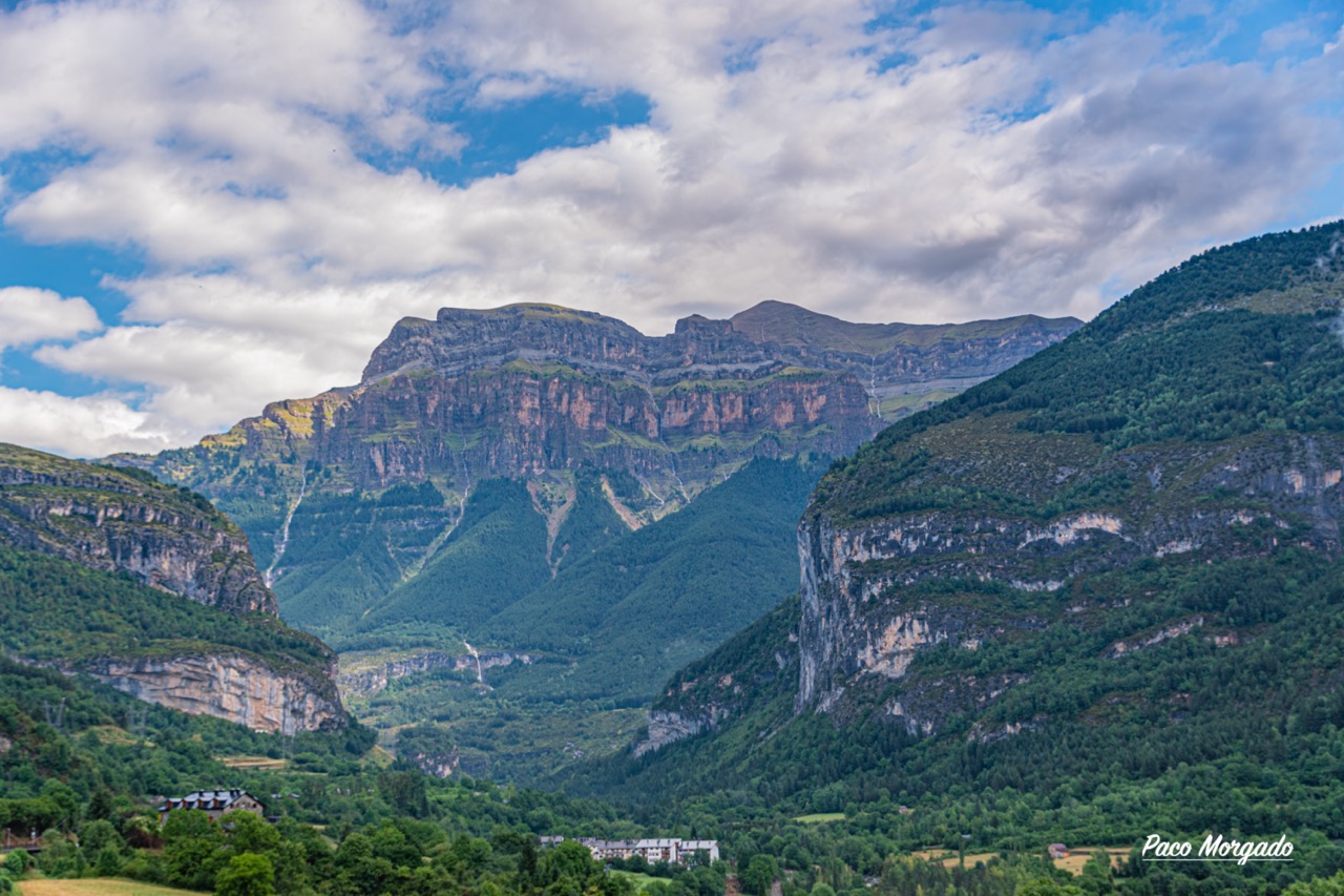 Torla-Puente de los Navarros.- Pirineo Aragonés