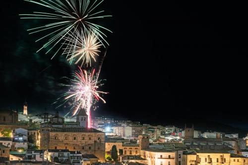 Fireworks to celebrate St George's Day
