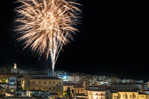 Fireworks to celebrate St George's Day