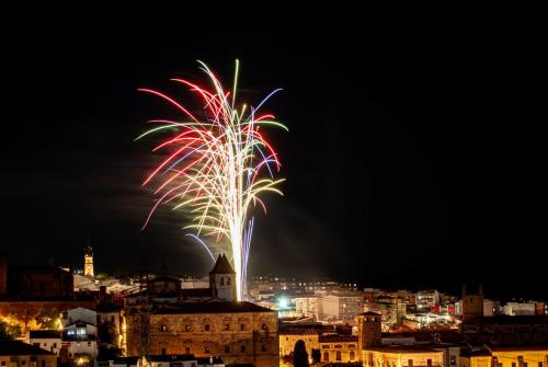 Fireworks to celebrate St George's Day