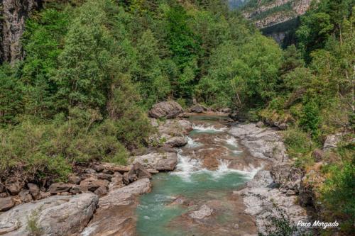 Valle de Bujaruelo. Rio-en-tamano-grande